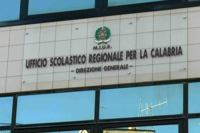 Pasqua Gli Auguri Del Direttore Generale Maria Rita Calvosa Calabriamagnifica It