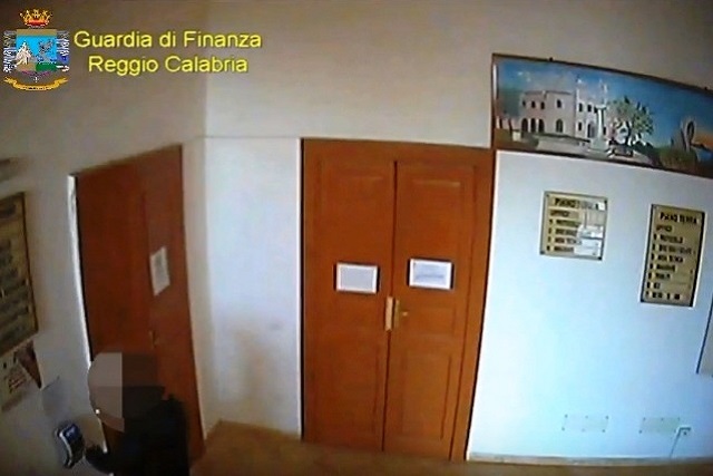 Guardia di Finanza, Reggio Calabria, assenteismo