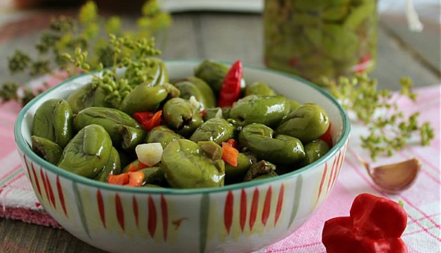 olive schiacciate alla calabrese