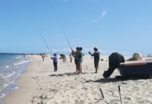 Pesca sulla spiaggia di Soverato