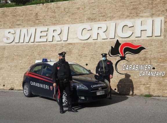 violenza sessuale, arrestato 26enne di Simeri Crichi, Carabinieri Catanzaro