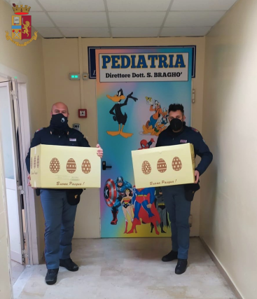 “Cerco un uovo amico” dell’Associazione Italiana lotta al neuroblastoma, Polizia di Stato Vibo Valentia