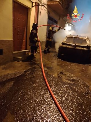 incendio auto Vallefiorita, Vigili del Fuoco Catanzaro