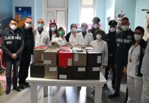 Carabinieri Nas dono panettoni reparto pediatria oncologica De Lellis Catanzaro
