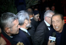 Silvio Berlusconi ai microfoni di Luigi Mussari