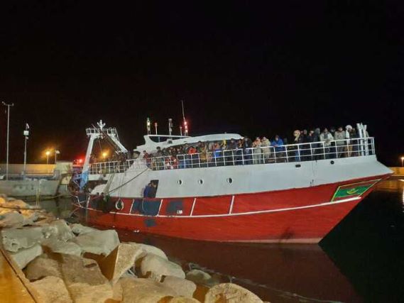 sbarco migranti Roccella Jonica