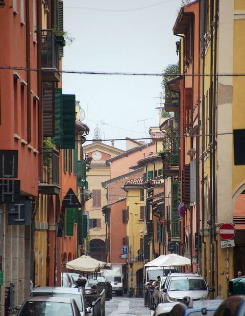 Bologna, Via del Pratello