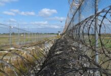Carcere, recinzione del carcere (foto archivio)