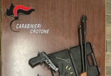 Crotone, arresto per armi clandestine Carabinieri Crotone