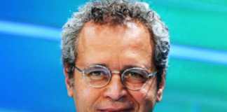 Enrico Mentana lascia il TgLa7: chi lo sostituirà? Enrico Mentana