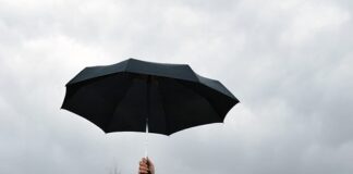 Ombrello, pioggia, meteo Calabria, previsioni