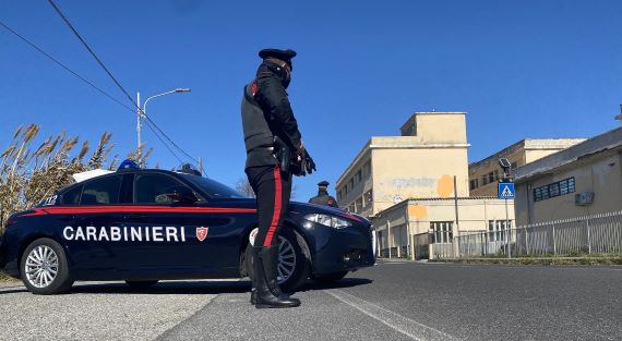 Carabinieri di Catanzaro catturano individui ricercati dalla Procura