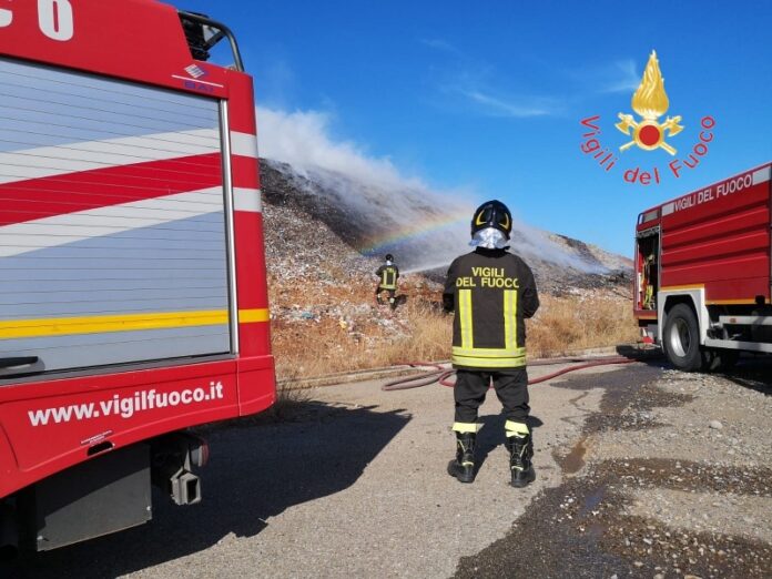 Vigili del fuoco, Incendi a Tarsia e Cassano Ionio