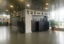 Aeroporto di Crotone, bar chiuso