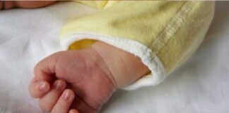 neonata salvata a firenze