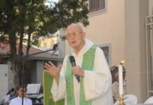 Parrocchia Santa Maria di Zarapoti: la comunità saluta il suo parroco don Giovanni Godino