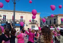 Palmi, “Prevenzione in Movimento”: piazza Primo Maggio si tinge di rosa Palmi, “Prevenzione in Movimento”: piazza Primo Maggio si tinge di rosa