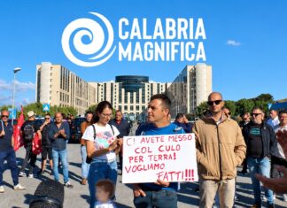 Caro carburante, la protesta si sposta davanti alla Cittadella Regionale Caro carburante, la protesta si sposta davanti alla Cittadella Regionale